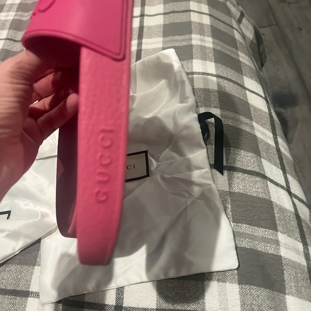 Gucci Pink Rubber Slide Sandals